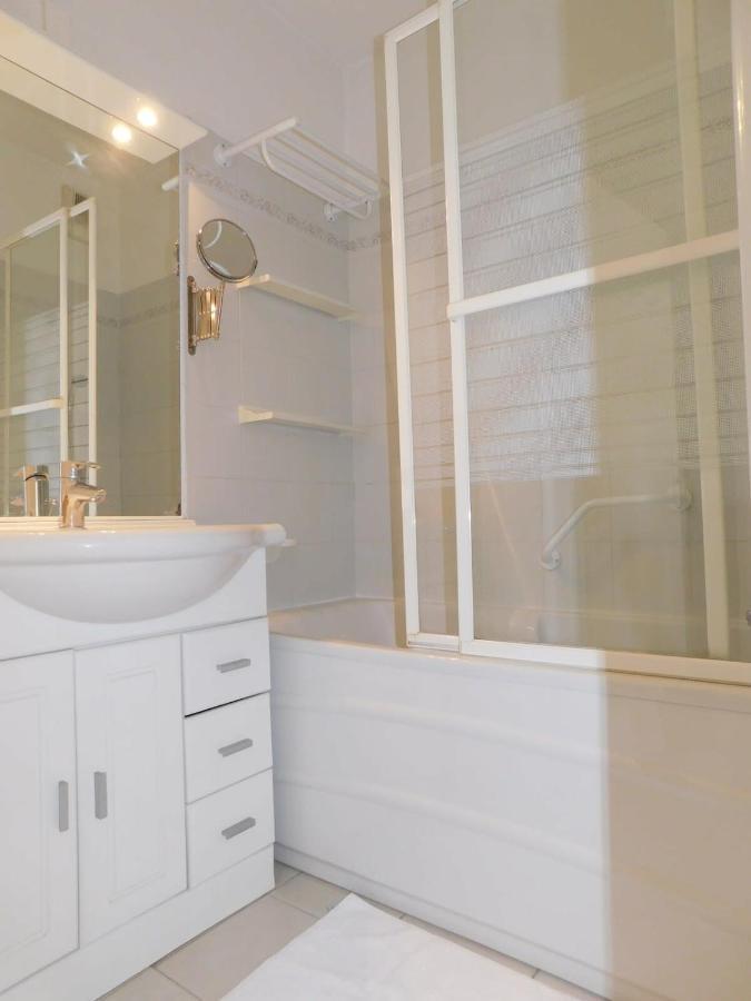 Apartament "T2 "Antibes Les Pins 3" Air Conditionned Sea View With Parking And Pool" Zewnętrze zdjęcie